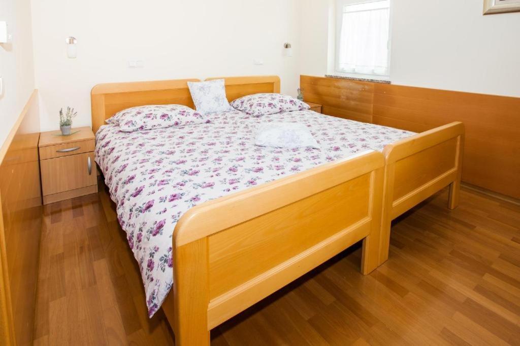B&B Pansion Vago Malinska Luaran gambar