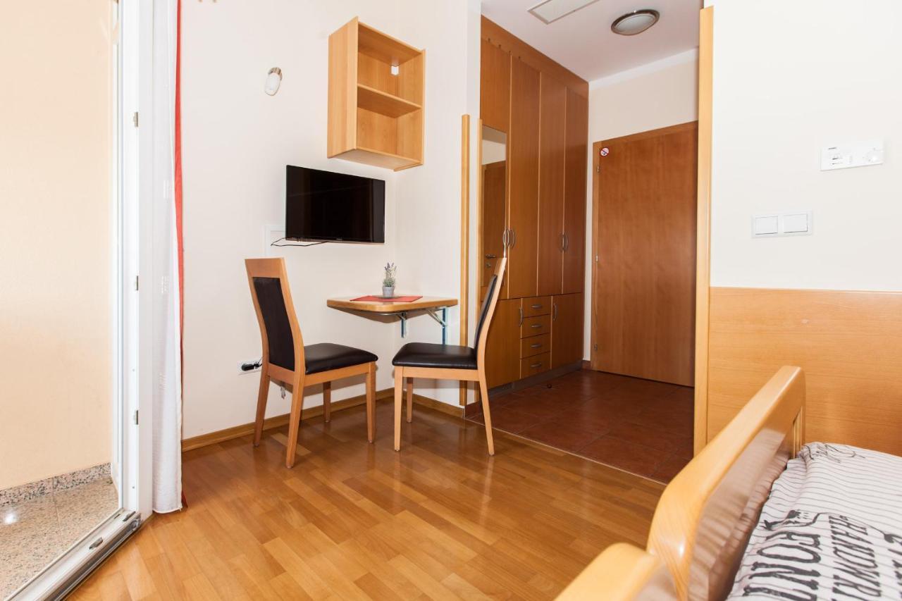 B&B Pansion Vago Malinska Luaran gambar