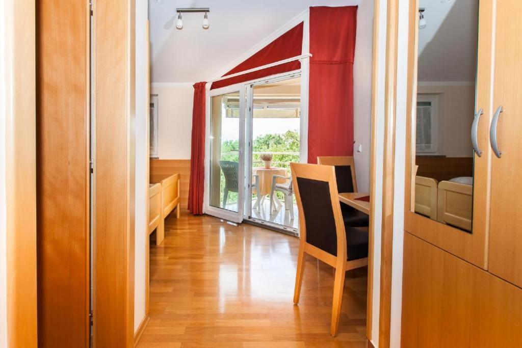 B&B Pansion Vago Malinska Luaran gambar